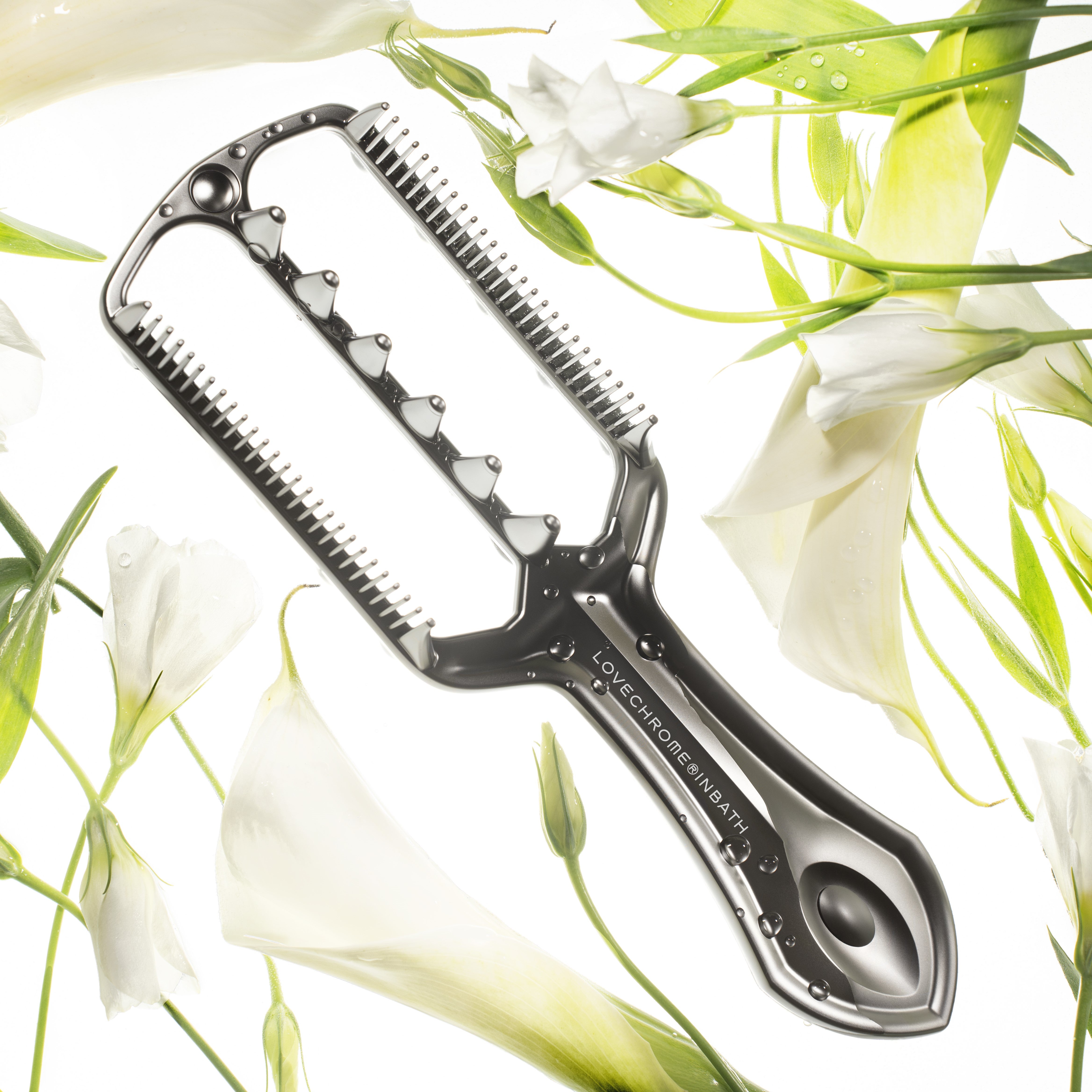【ご予約品】 LoveChrome IN BATH PADDLE COMB PREMIUM BLACK ヘアブラシ・コーム